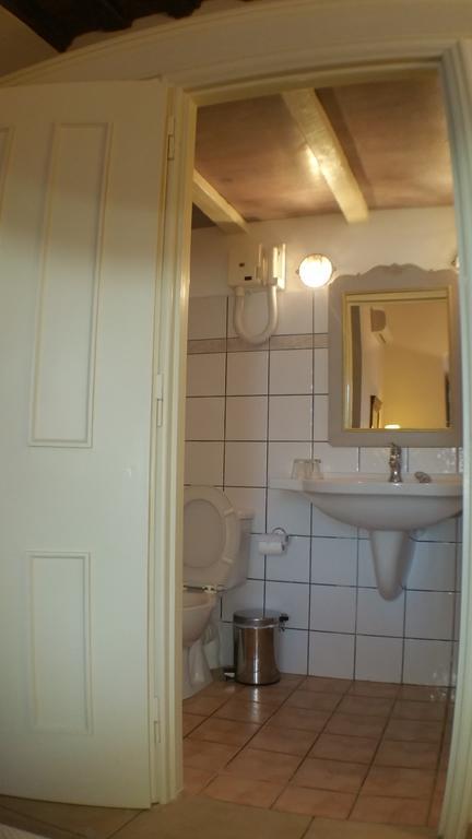 スペツェス Economou Mansionアパートホテル 部屋 写真
