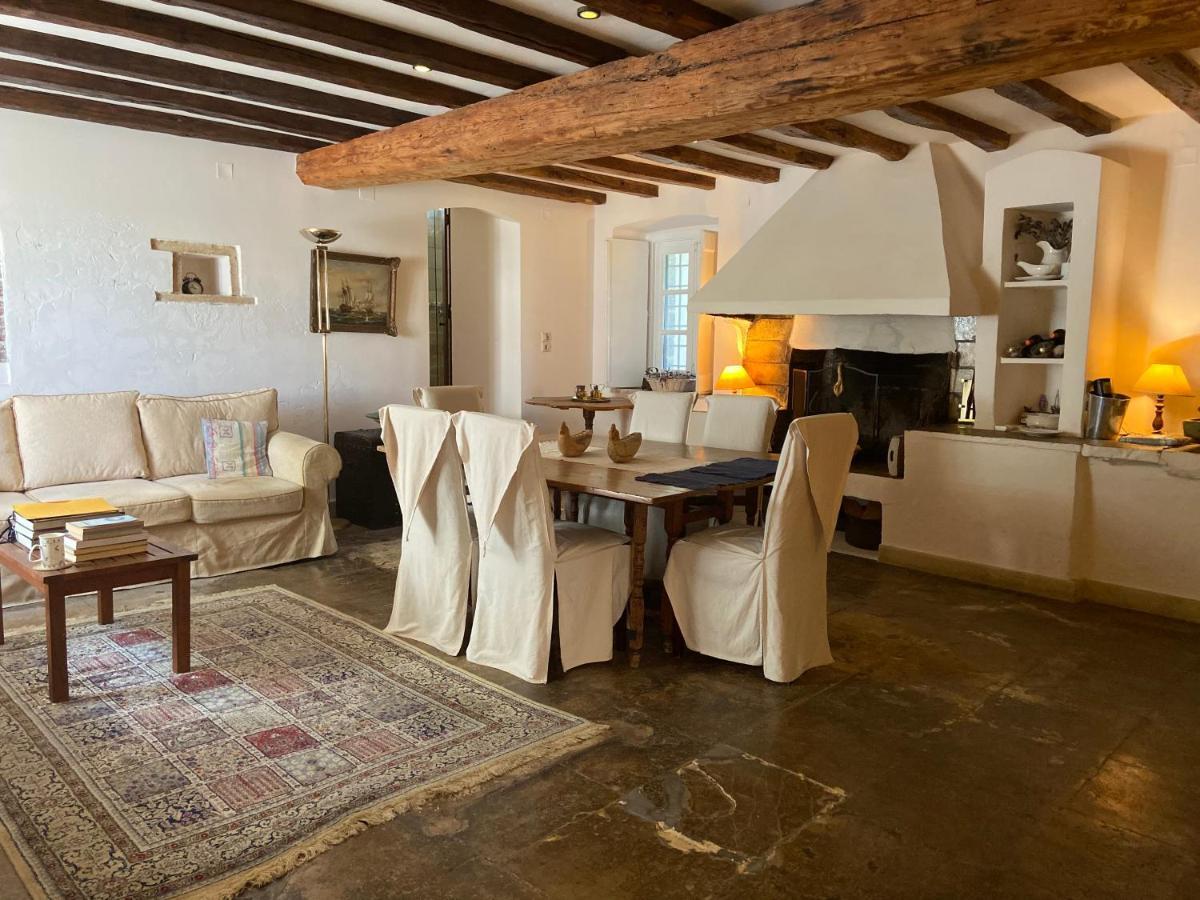 スペツェス Economou Mansionアパートホテル エクステリア 写真